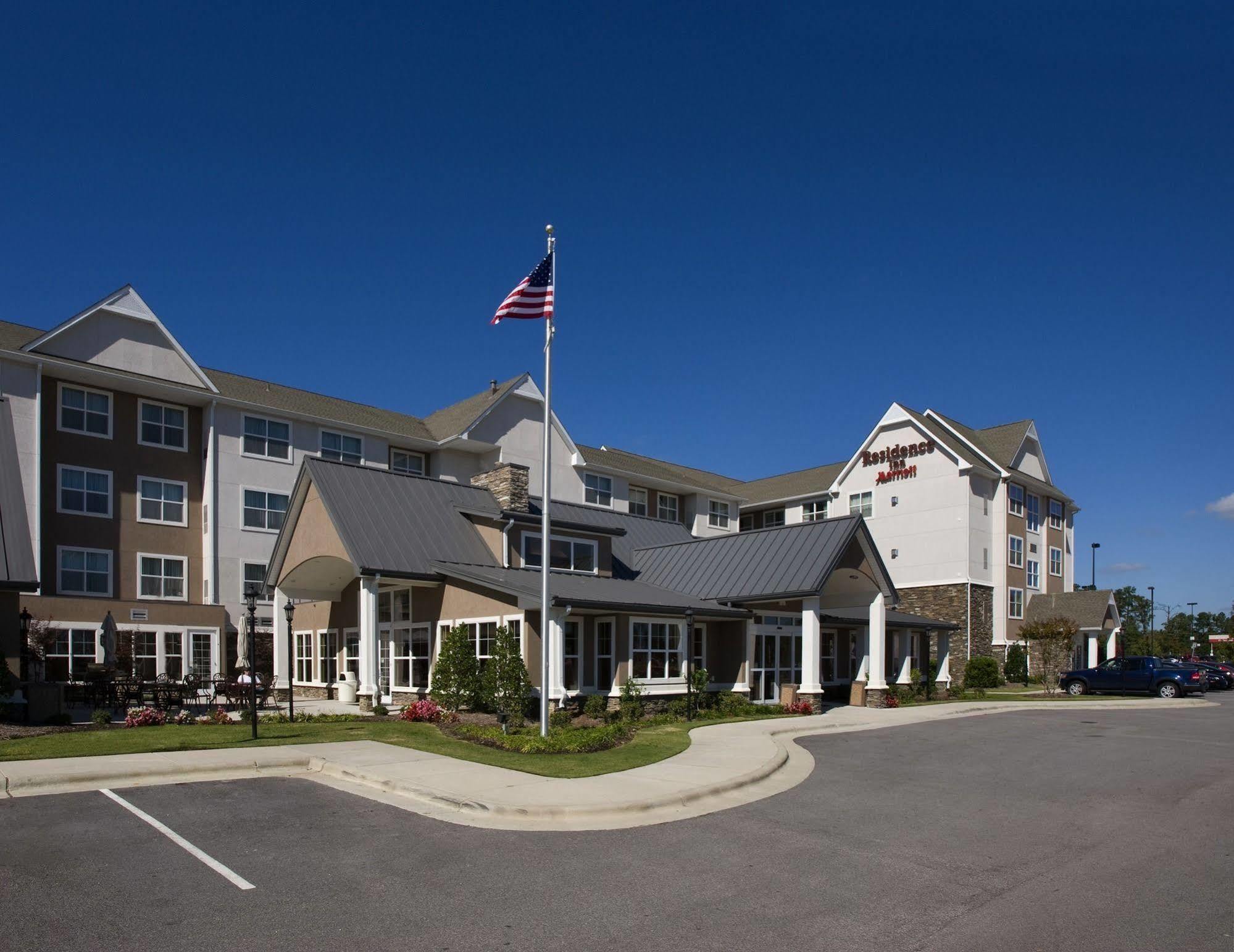 Residence Inn By Marriott Fayetteville Cross Creek Exterior photo